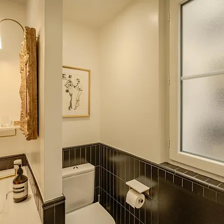 With Eiffel Tower View Apartment