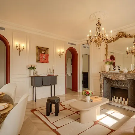 With Eiffel Tower View *