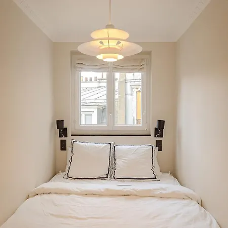 With Eiffel Tower View *