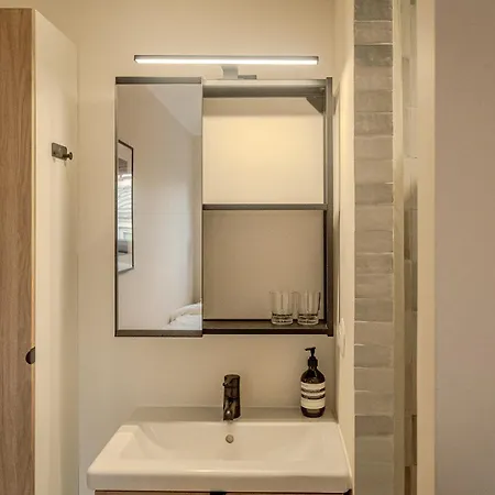 Apartament With Eiffel Tower View *