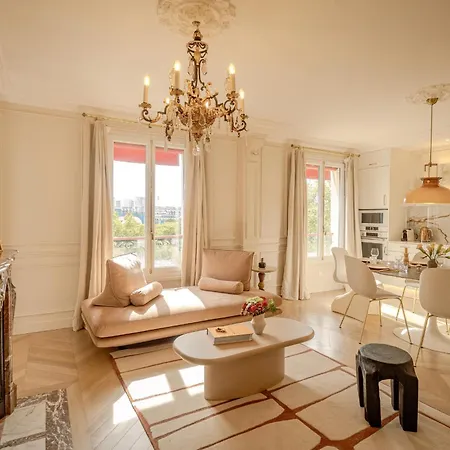 With Eiffel Tower View *